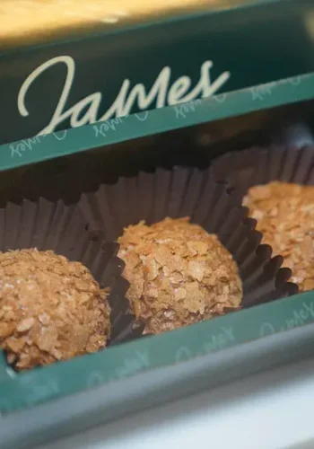 สิ้นสุดการรอคอย! James Boulangerie ผู้จุดกระแส “ร้านครัวซองต์คิวยาว”  รุก CBD ครั้งแรก ปักหมุด Gaysorn Amarin แก้ Pain Point คนเมือง ไม่ต้องเดินทางไกล พร้อมขยายฐานลูกค้าต่างชาติ