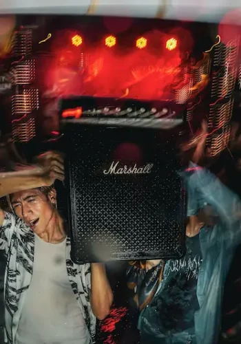 Marshall เขย่าตลาดลำโพงปาร์ตี้ไทย ส่งแคมเปญ “Party Anywhere” ยึดหัวหาดสงกรานต์ เปิดตัว Bromley 450