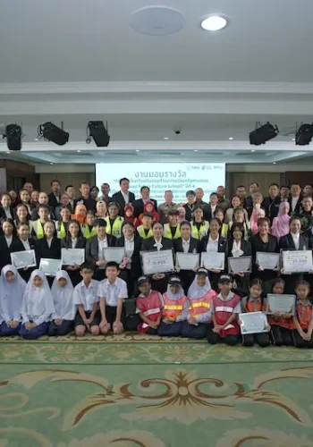 กทม. มอบรางวัล “โรงเรียนติดดาวไอดอล”–“ครูผู้พิทักษ์” ปี 4 ขยายเครือข่ายความปลอดภัยทางถนน จาก “เด็กสู่ผู้ใหญ่” จาก “โรงเรียนสู่ชุมชน”